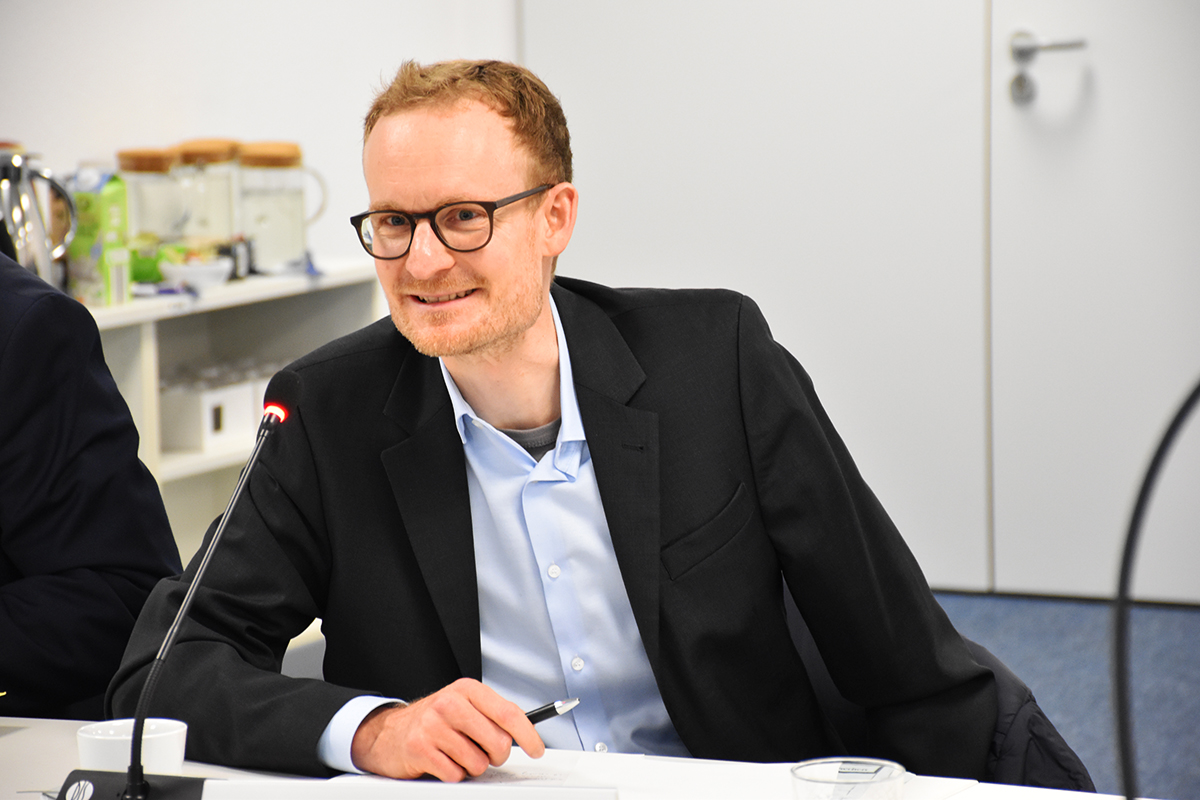 Markus Raffelsiefen, Bundesministerium für Umwelt, Klimaschutz, Naturschutz und nukleare Sicherheit/BMUKN (100. NBG-Sitzung, 14.10.2025/Berlin-Online) (Quelle: Aygül Cizmecioglu) Markus Raffelsiefen, Bundesministerium für Umwelt, Klimaschutz, Naturschutz und nukleare Sicherheit/BMUKN (100. NBG-Sitzung, 14.10.2025/Berlin-Online)