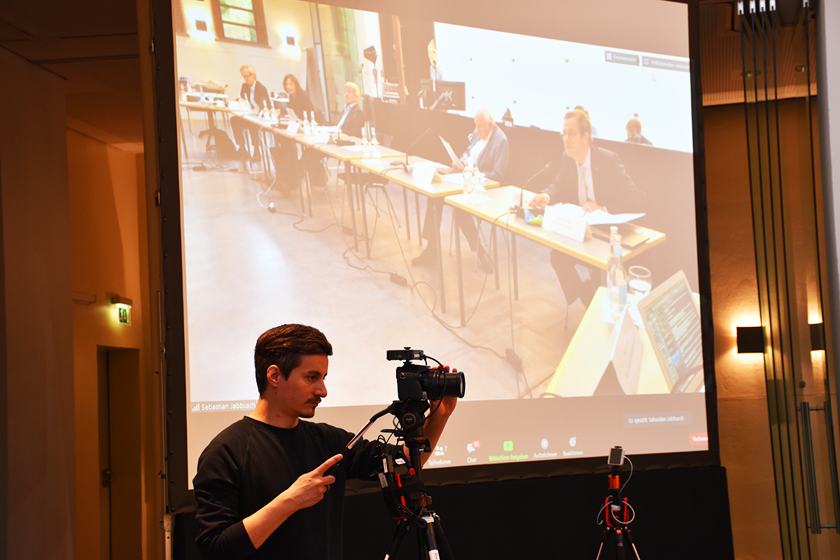 Livestream 38. NBG-Sitzung, 11.05.2020/Berlin (Quelle: Aygül Cizmecioglu) Livestream 38. NBG-Sitzung, 11.05.2020/Berlin