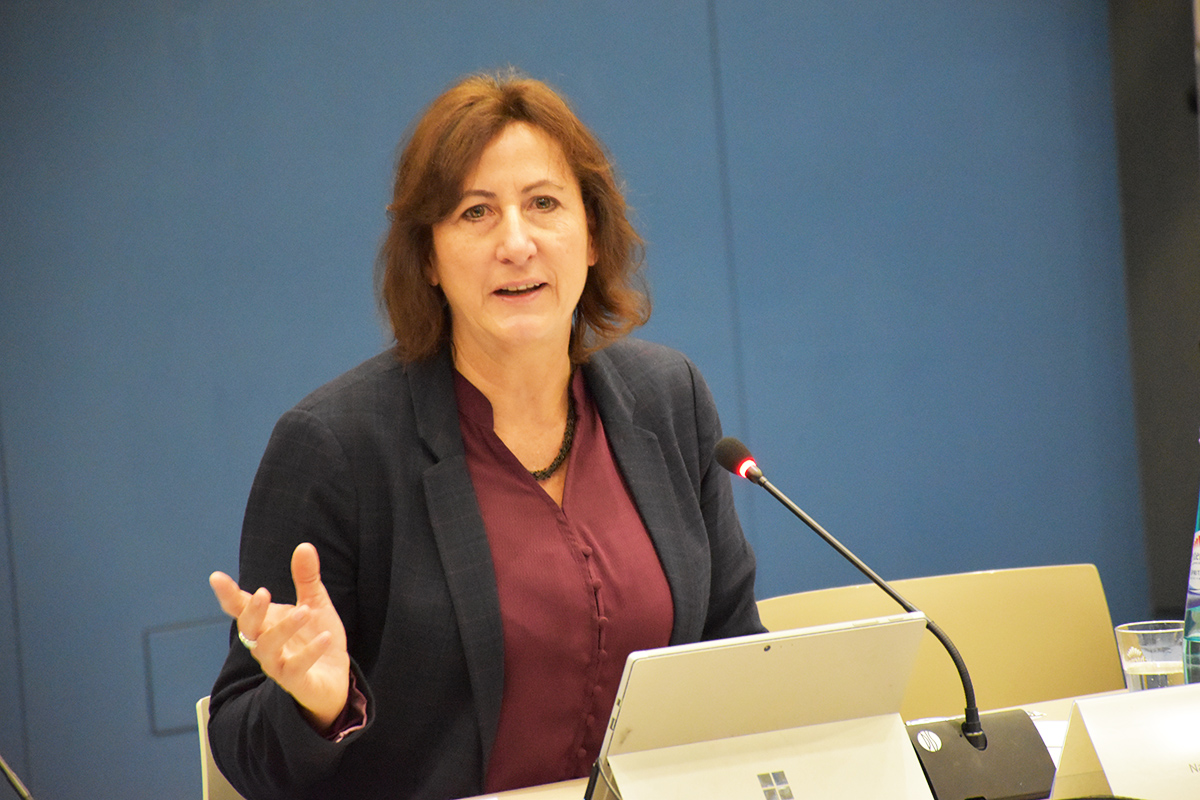 NBG-Mitglied Marion Durst (69. NBG-Sitzung, 9.12.2022/Berlin-Online) (Quelle: Aygül Cizmecioglu) NBG-Mitglied Marion Durst (69. NBG-Sitzung, 9.12.2022/Berlin-Online)