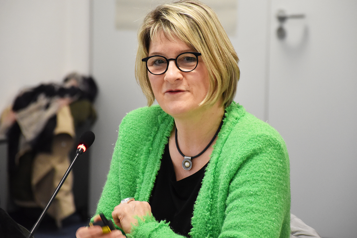 Iris Graffunder, Geschäftsführerin Bundesgesellschaft für Endlagerung / BGE (82. NBG-Sitzung, 23.2.2024/Berlin-Online) (Quelle: Aygül Cizmecioglu) Iris Graffunder, Geschäftsführerin Bundesgesellschaft für Endlagerung / BGE (82. NBG-Sitzung, 23.2.2024/Berlin-Online)