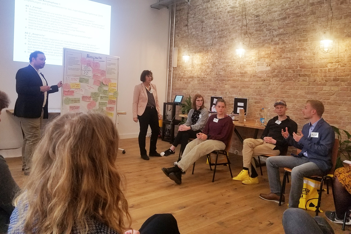 Diskussion (Vorbereitungstreffen Jugendworkshop 10.05.2019 / Berlin) (Quelle: Sophie Scholz) Diskussion (Vorbereitungstreffen Jugendworkshop 10.05.2019 / Berlin)