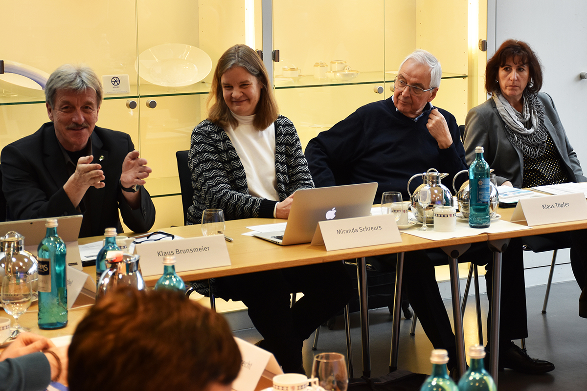 Gruppenfoto Nationales Begleitgremium (25. NBG-Sitzung, 1.2.2019 / Berlin) (Quelle: Aygül Cizmecioglu) Gruppenfoto Nationales Begleitgremium (25. NBG-Sitzung, 1.2.2019 / Berlin)